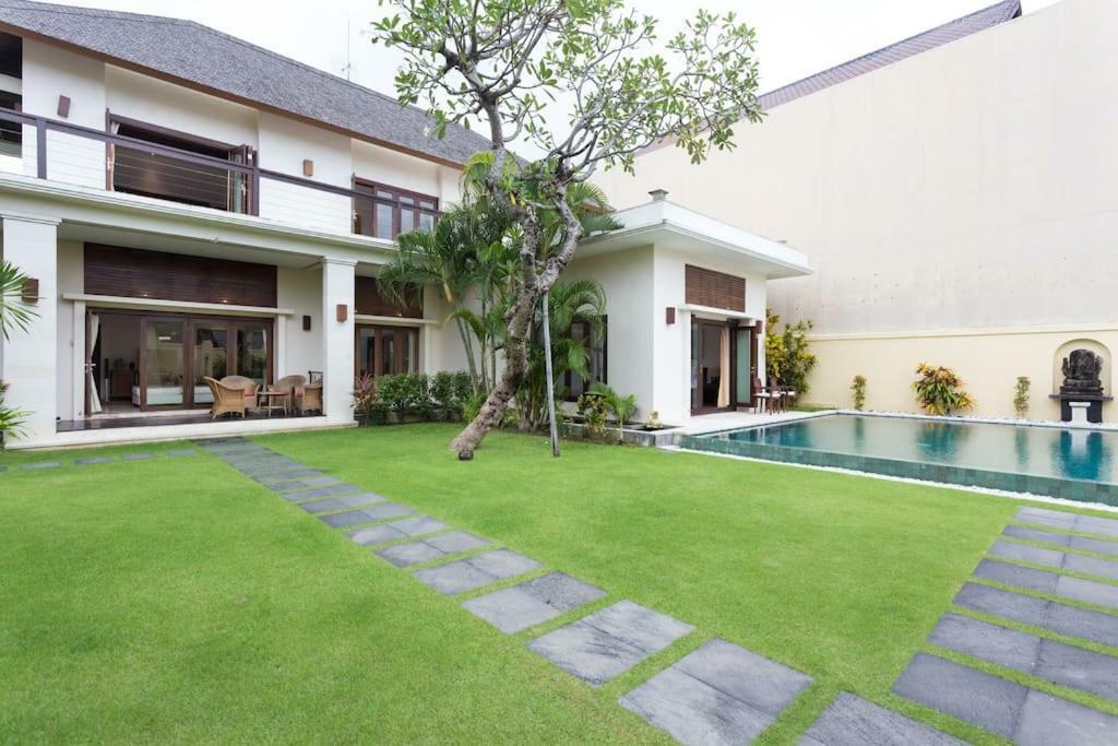Bali Villa Lotus Seminyak Eksteriør billede
